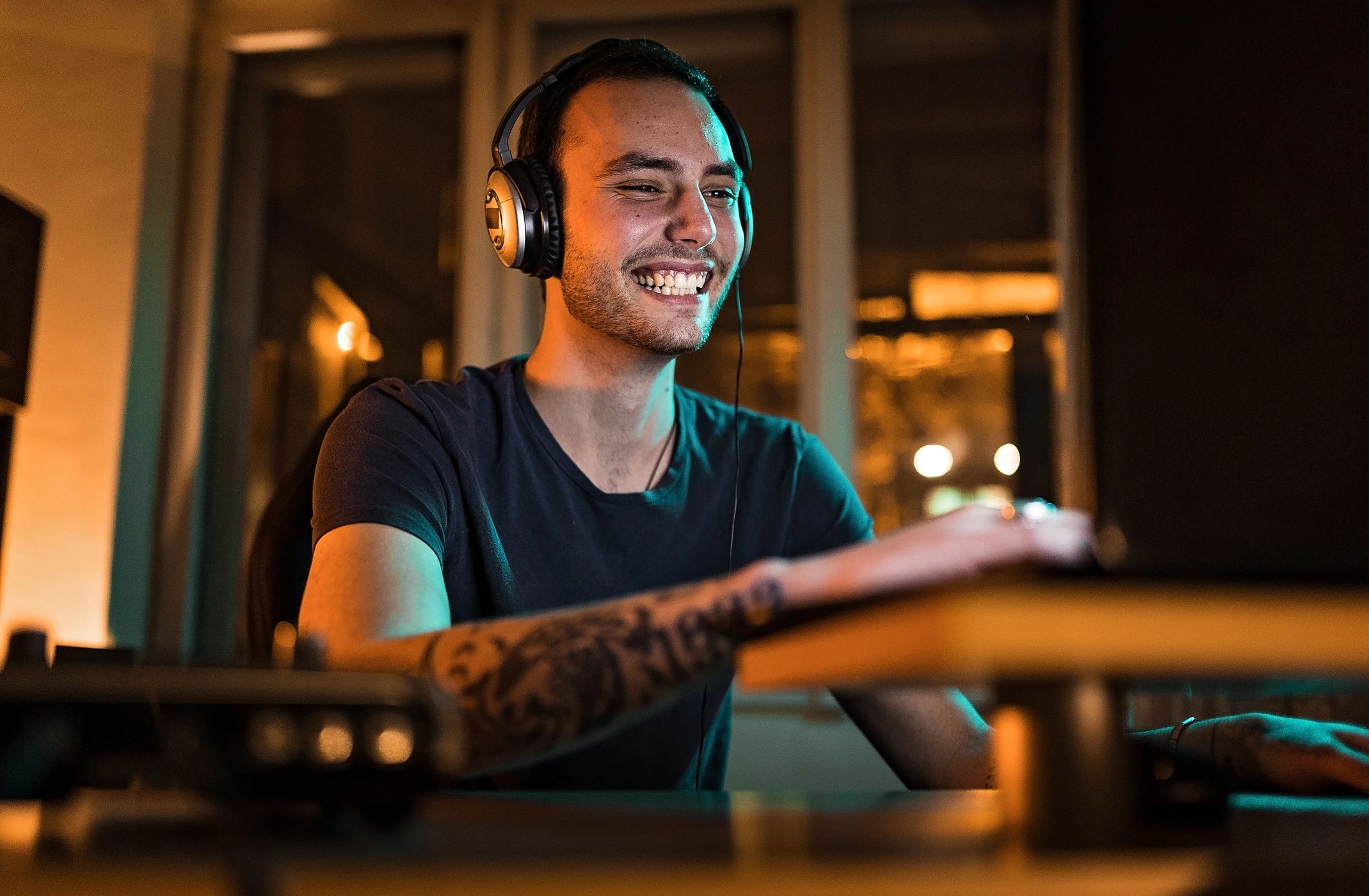 Streamer setup in a dark home studio